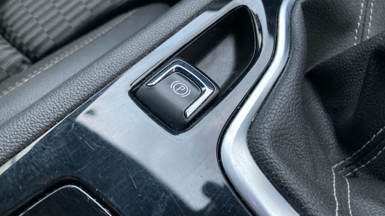 Vauxhall Insignia 1.5T SRi Vx-line Nav 5dr Petrol Hatchback